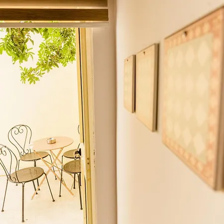 Apartment Characterful Ground Floor Townhouse