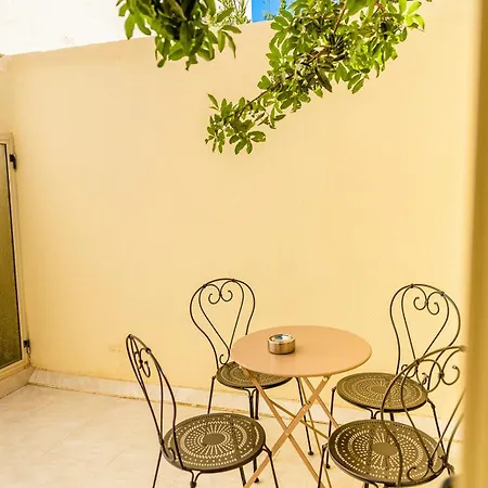 Characterful Ground Floor Townhouse Apartment Saint Julian's