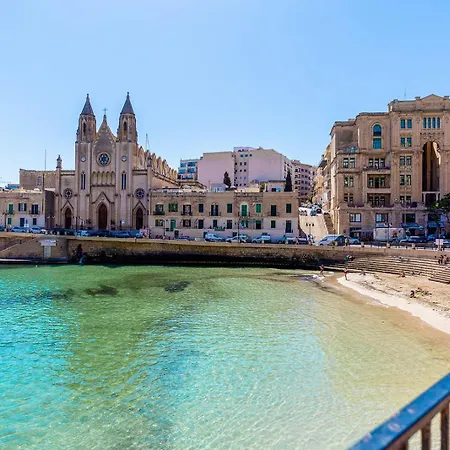 Characterful Ground Floor Townhouse