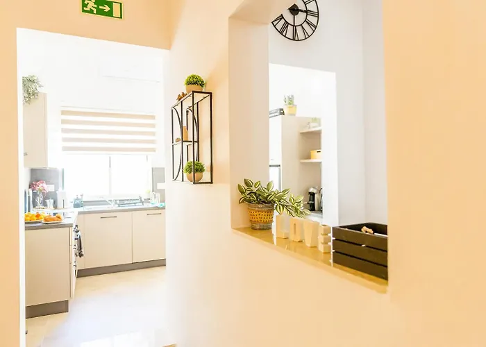 Characterful Ground Floor Townhouse