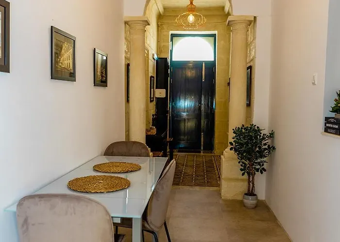 Appartement Characterful Ground Floor Townhouse