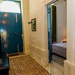 Characterful Ground Floor Townhouse Apartment