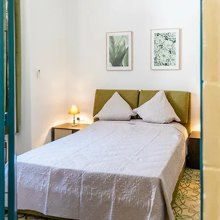 Characterful Ground Floor Townhouse St. Julian's